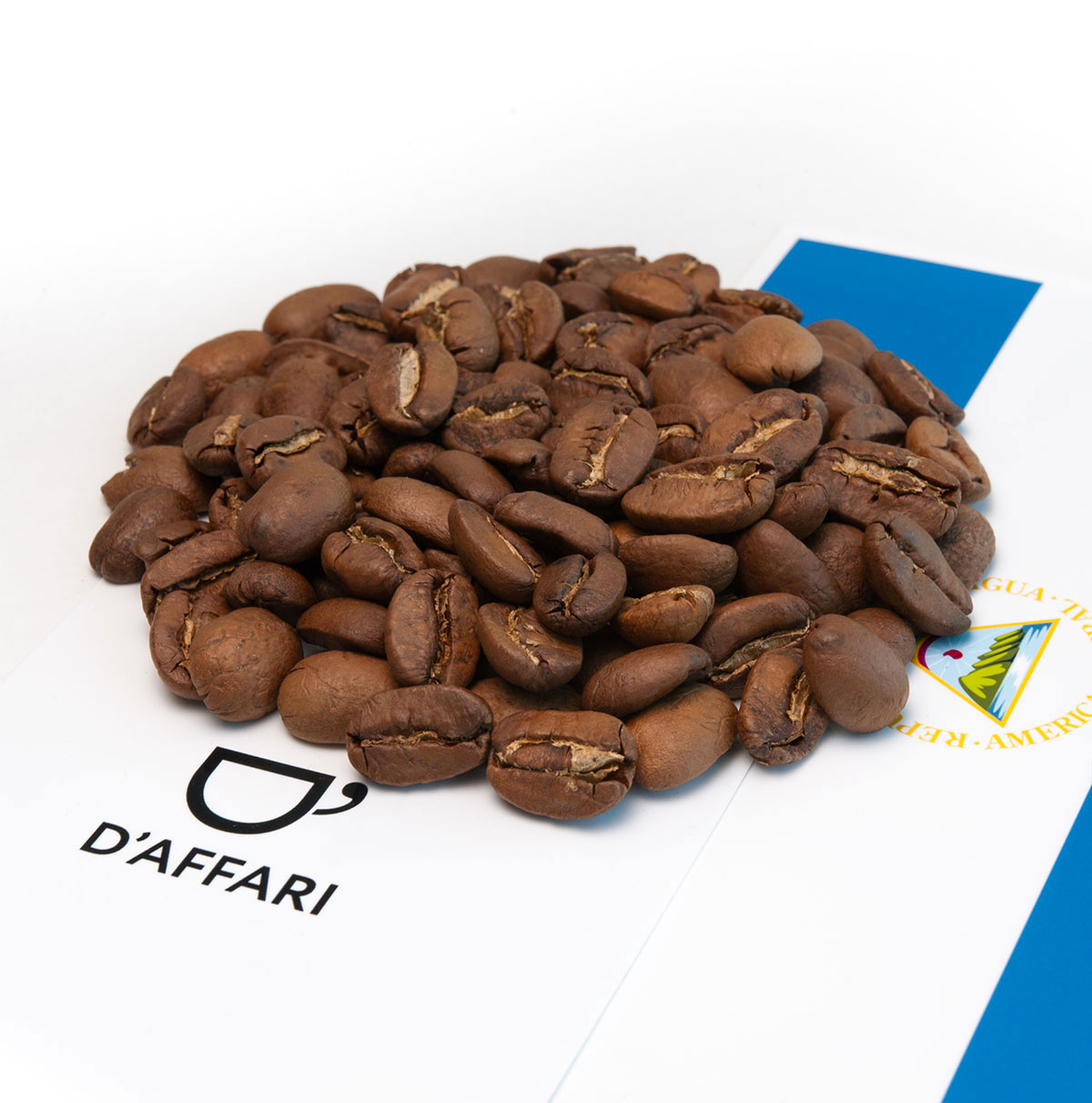 Кофе свежеобжаренный D"Affari Марагоджип Никарагуа, 250 гр (6520/1)